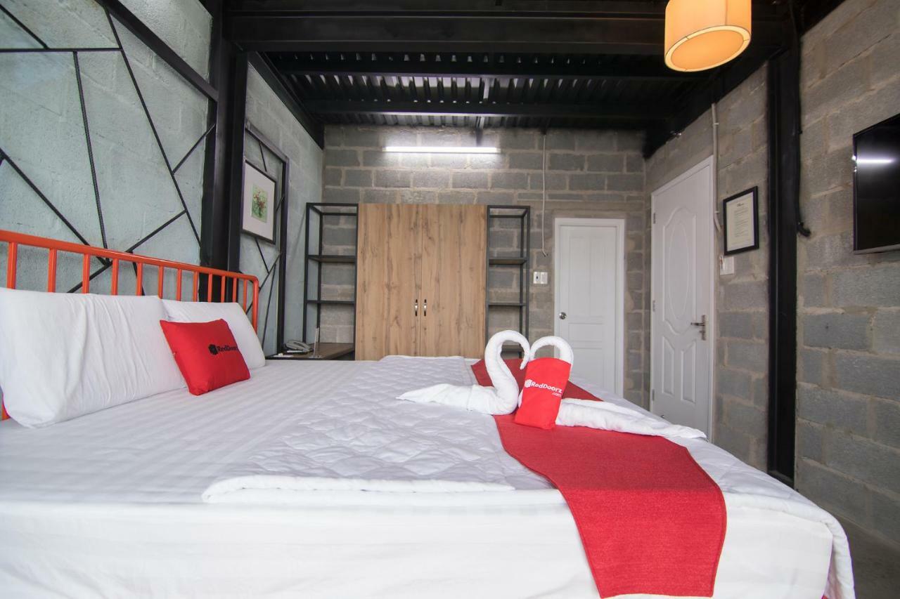 Reddoorz Plus @ Ung Van Khiem Street Хошимин Екстериор снимка