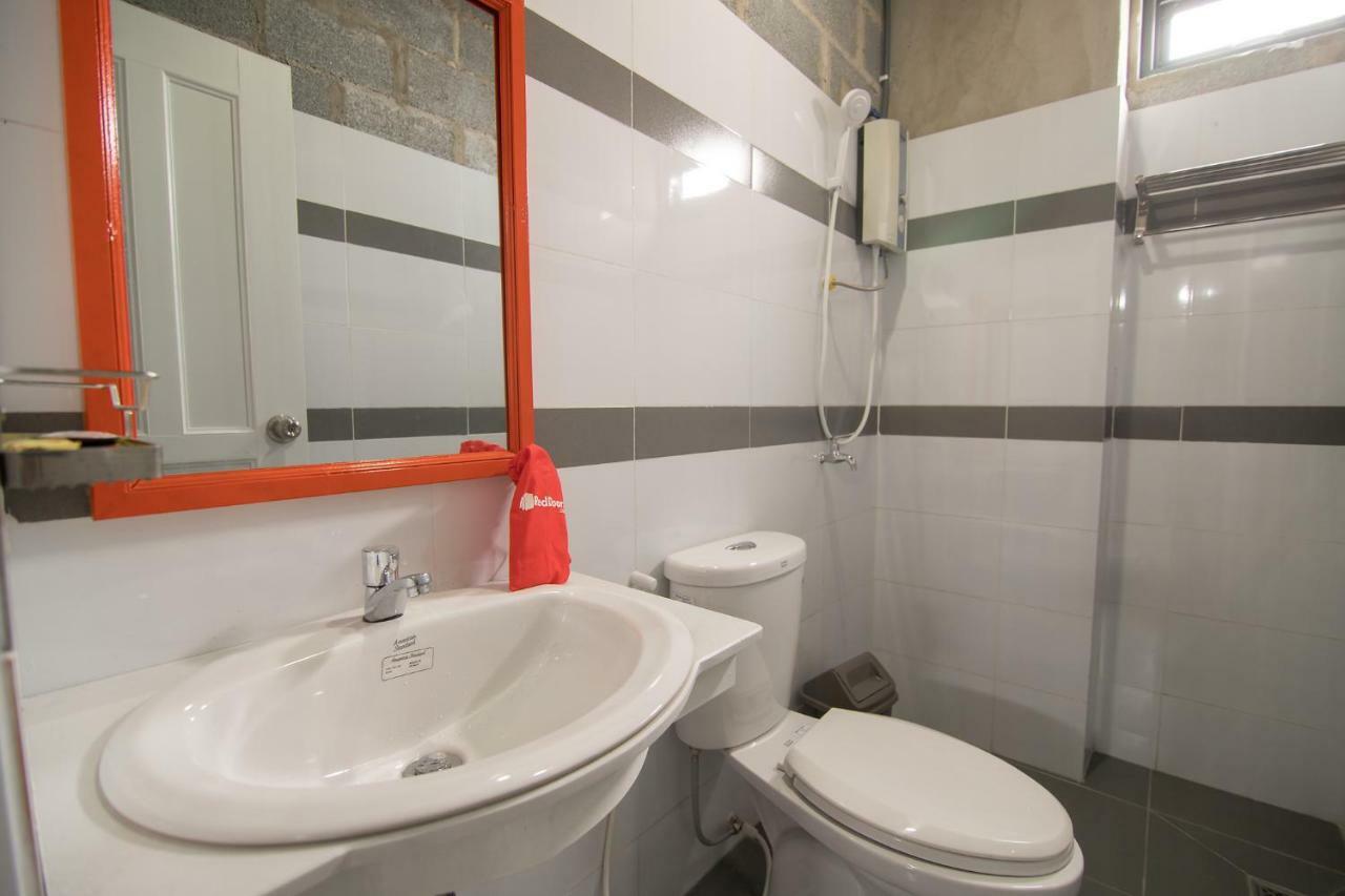 Reddoorz Plus @ Ung Van Khiem Street Хошимин Екстериор снимка