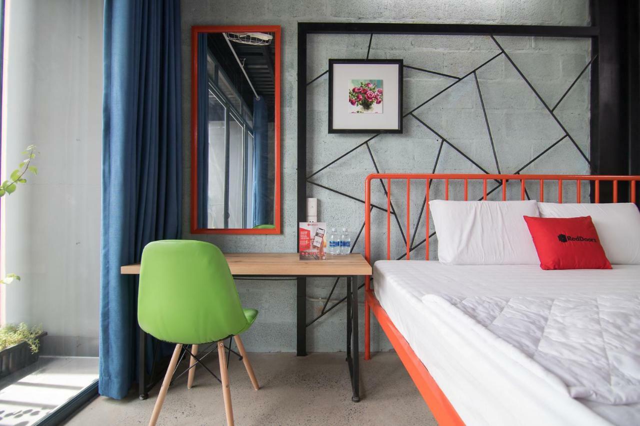 Reddoorz Plus @ Ung Van Khiem Street Хошимин Екстериор снимка