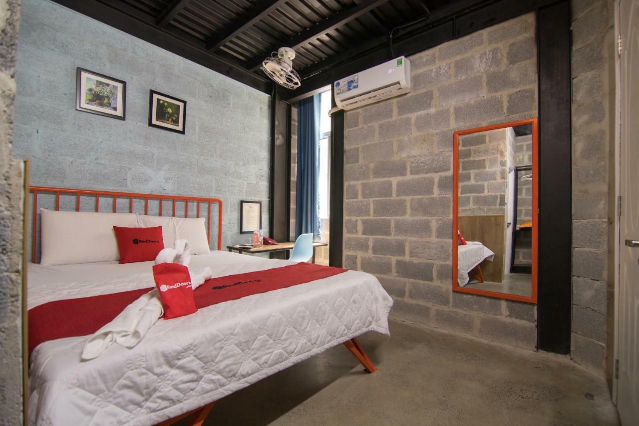 Reddoorz Plus @ Ung Van Khiem Street Хошимин Екстериор снимка