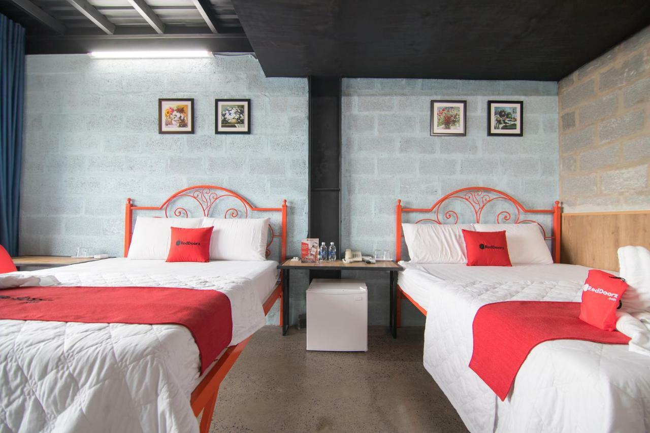 Reddoorz Plus @ Ung Van Khiem Street Хошимин Екстериор снимка
